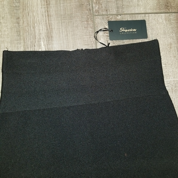 NWT Stretch Pencil Skirt - Picture 5 of 6